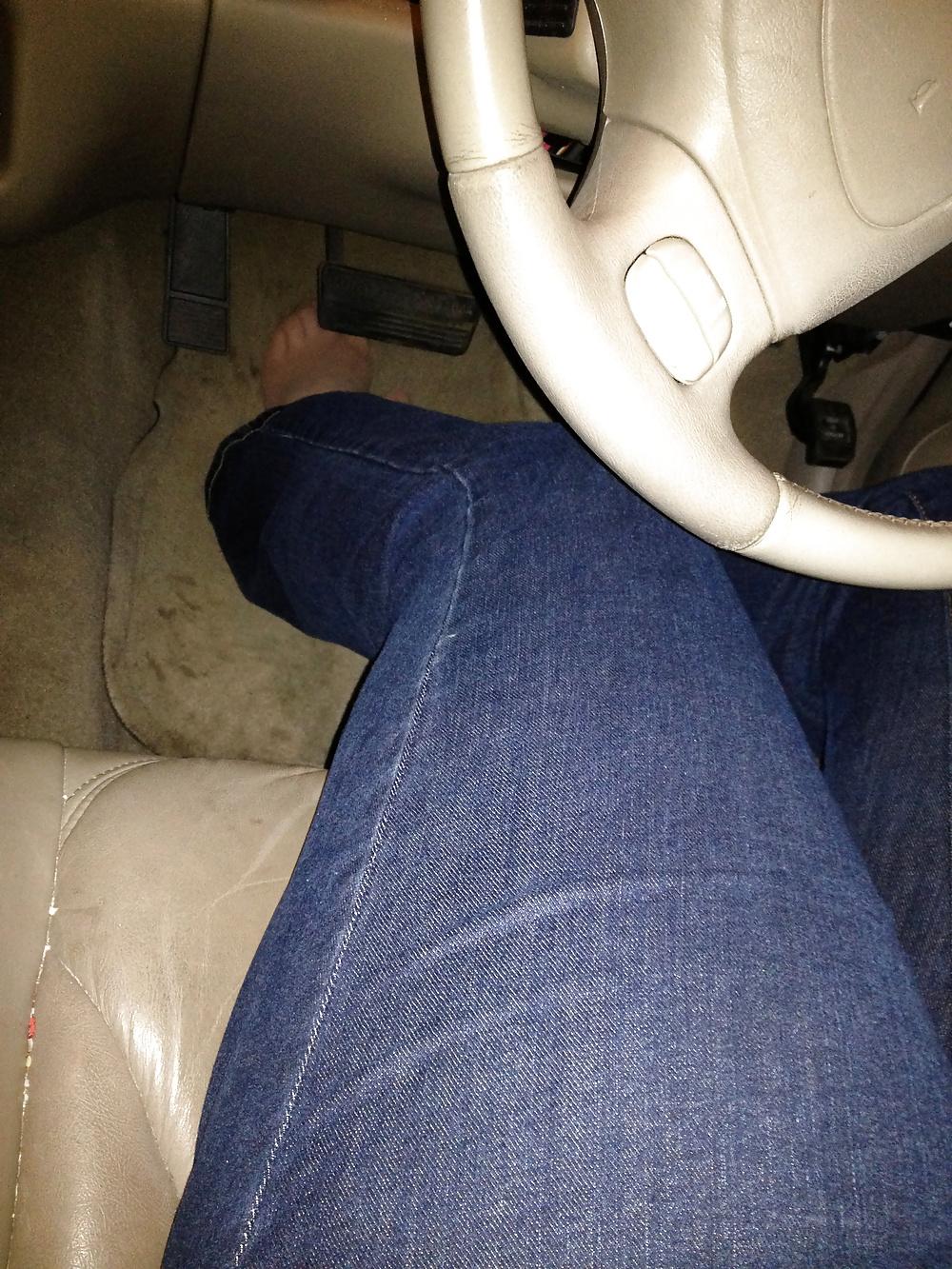 14P Enjoying pantyhose covered furry kitty in car in parking lot