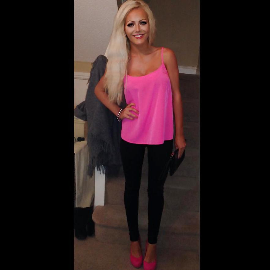 17P Sexy blondes to wank over