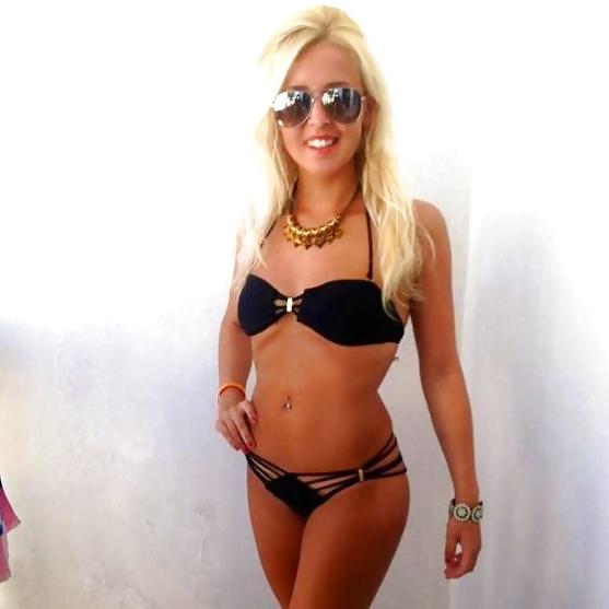 17P Sexy blondes to wank over