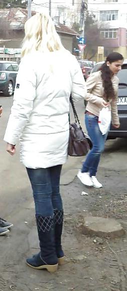 20P Spy old + young street romanian