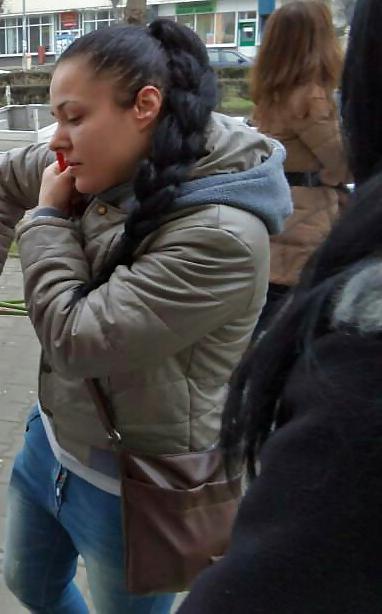 20P Spy old + young street romanian