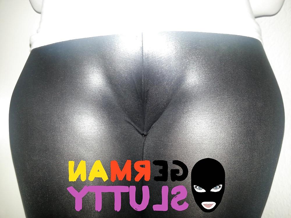 11P Cameltoe