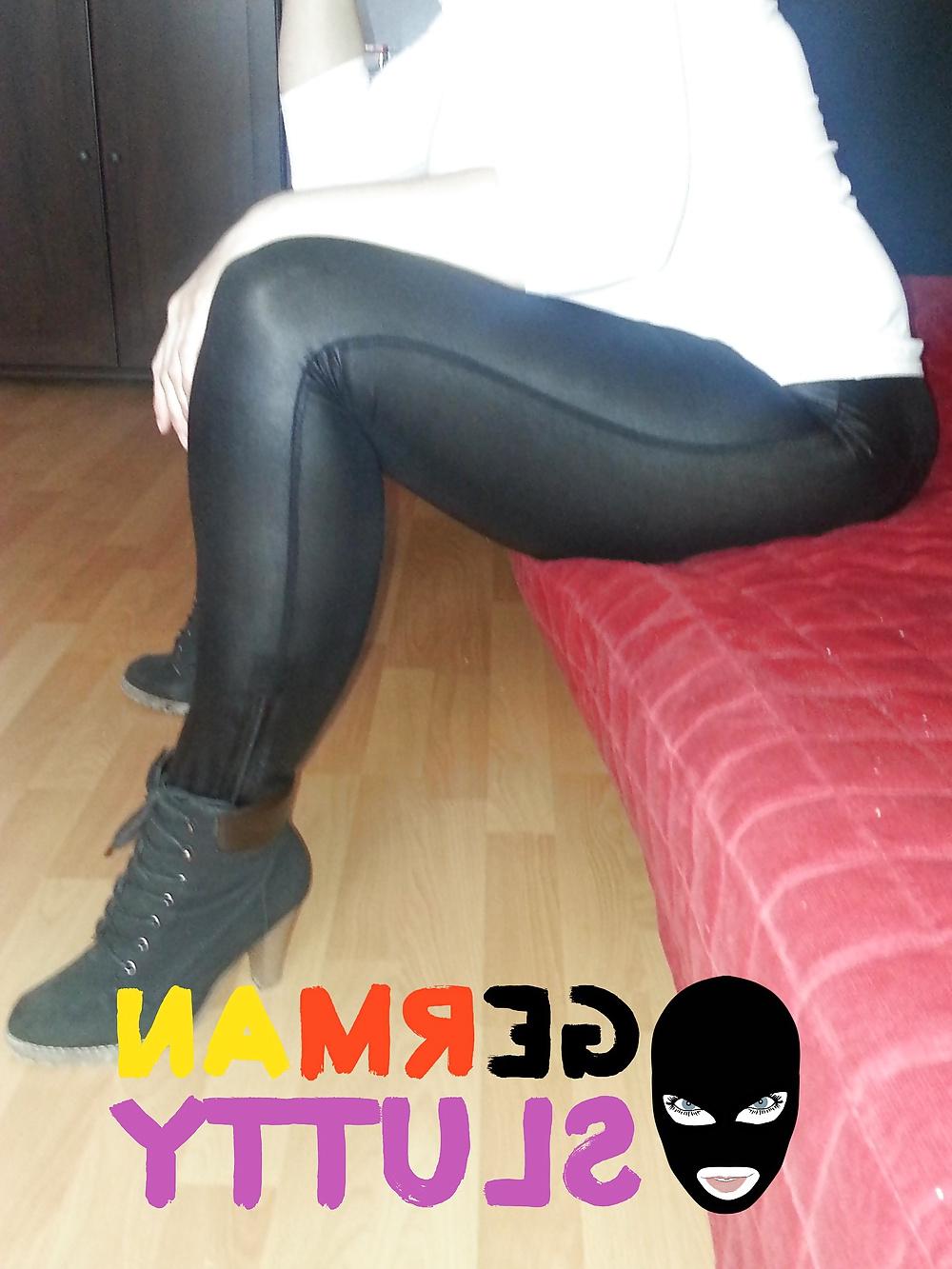 11P Cameltoe