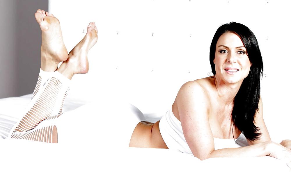 25P Kendra Lust-Perfect MILF