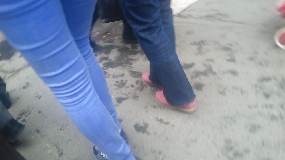 25P Old + young feet romanian