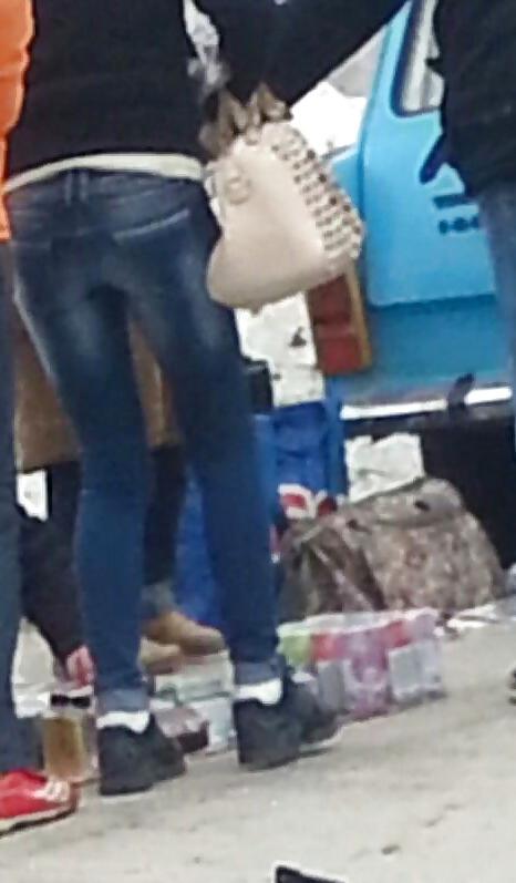 25P Old + young feet romanian