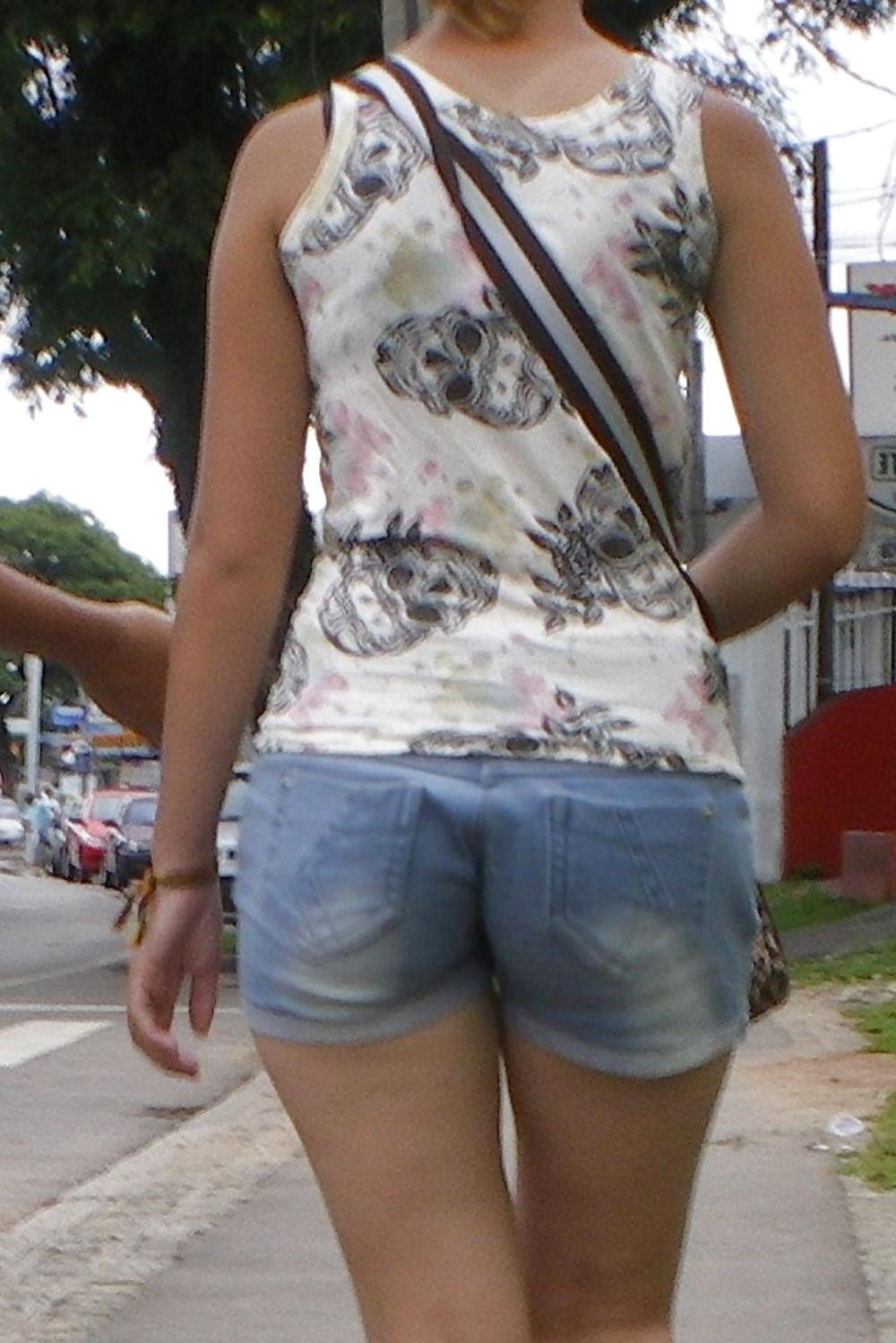 24P Short Shorts