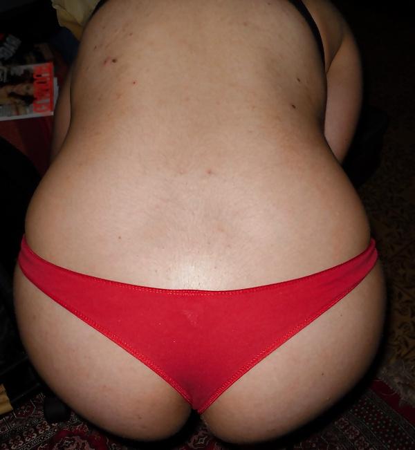 23P Slut Show Her Pussy And Ass