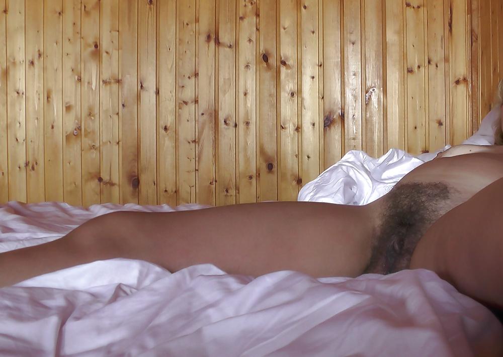 18P I fucked my wife in her hairy cunt and cumshot on her