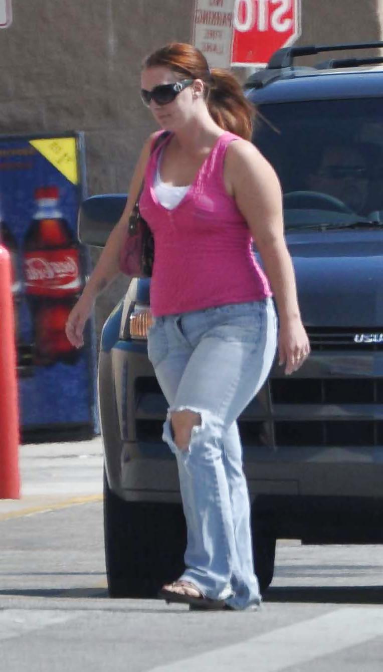 4P MILF with Curvy Hips