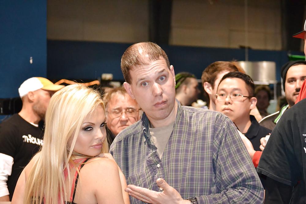 20P Vanity fan expo show in toromto 