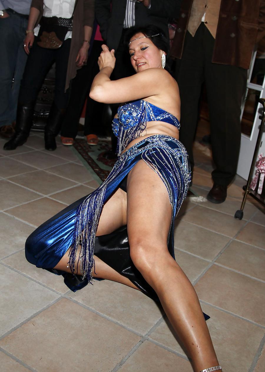 7P Belly Dancer