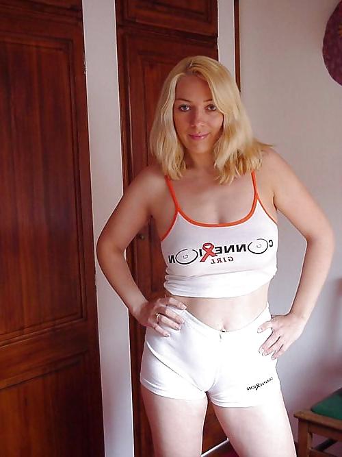 25P Fotze frisst Hose - cameltoe