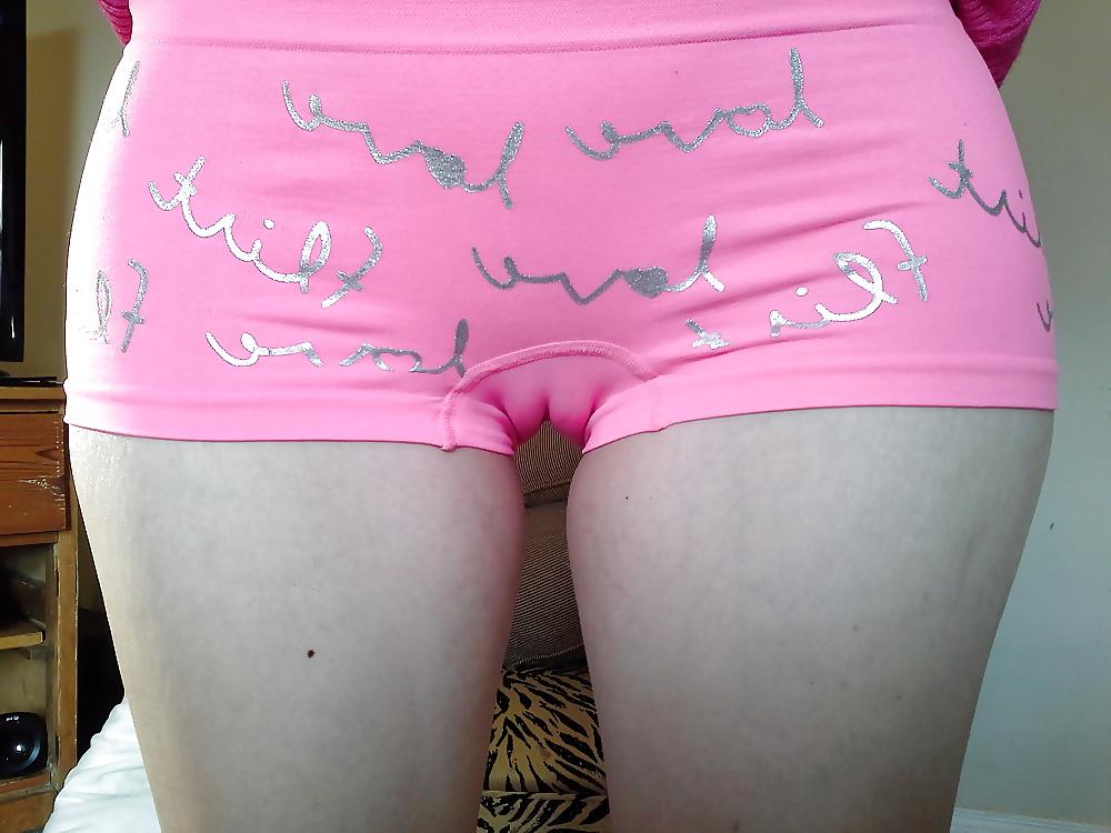 25P Fotze frisst Hose - cameltoe