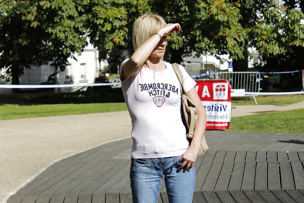 21P Camel toe 