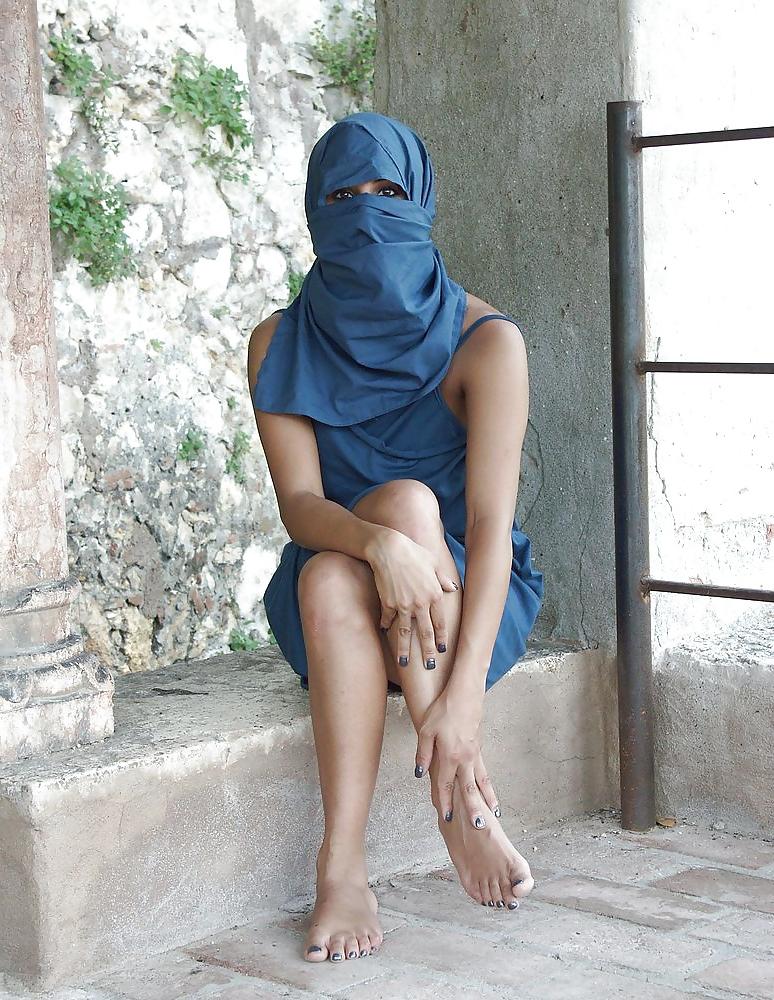 25P Barefoot urban glamour 2