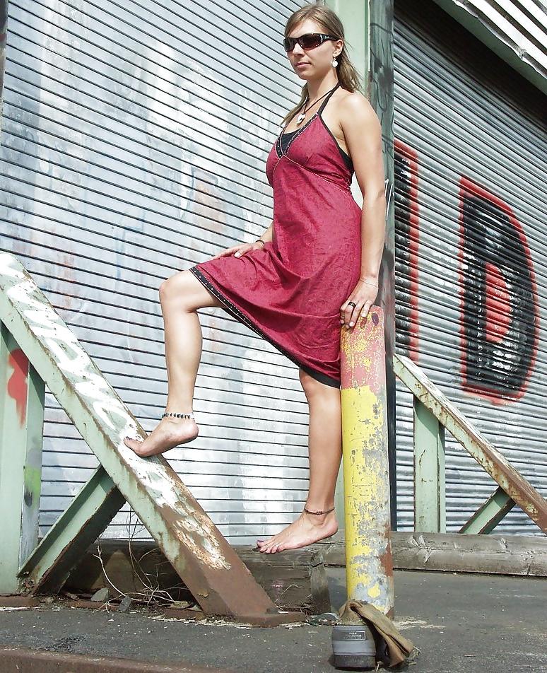 25P Barefoot urban glamour 2