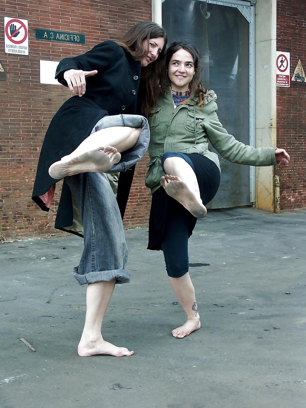 25P Barefoot urban, dirty streets 1