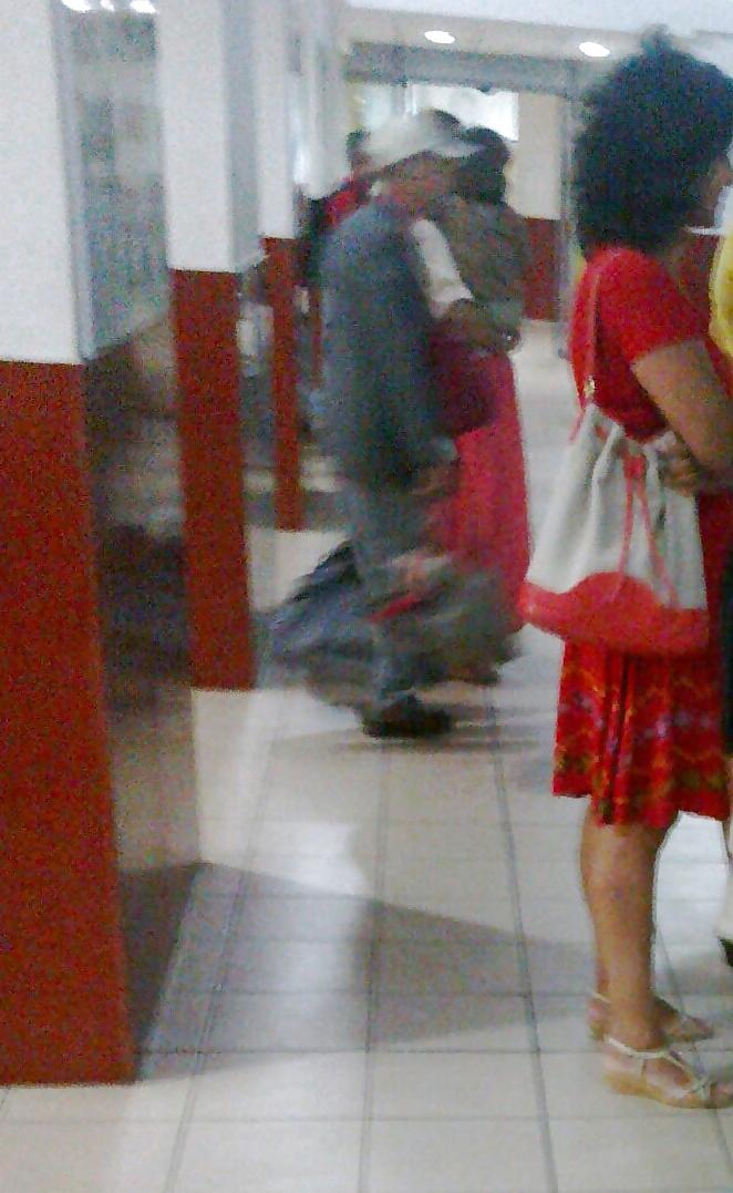 25P Sexy feet, ass and legs old + young romanian