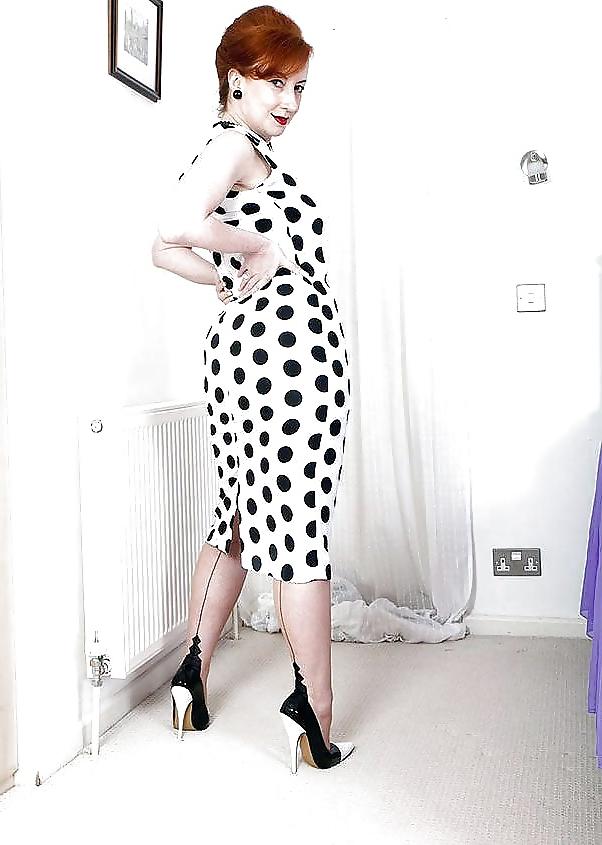 12P 050 - Hot mom in retro style lingerie, heels and nylons