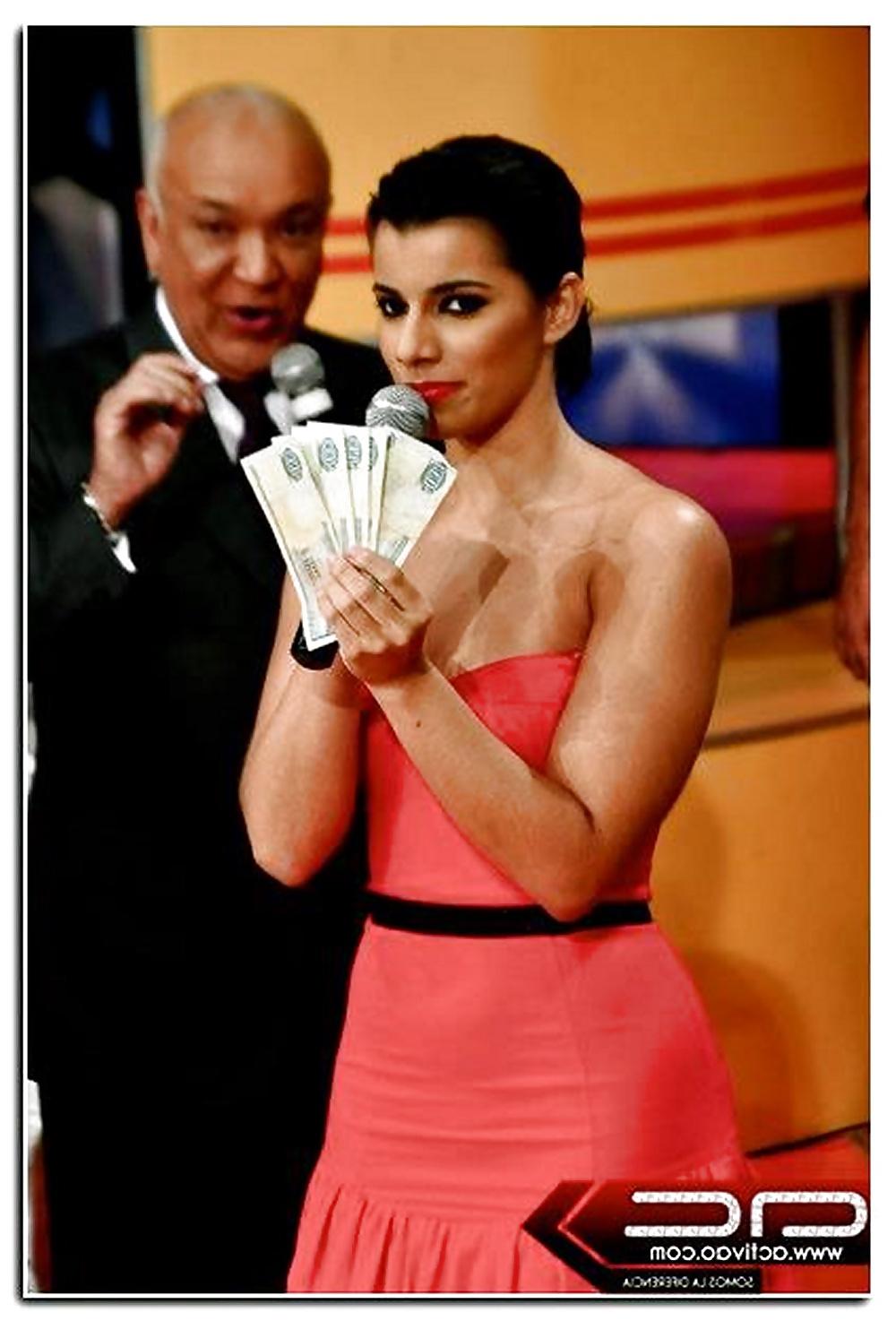 25P A dominican girl called Nashla B. 