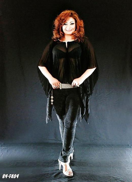 25P Safwa belly dancer 2014