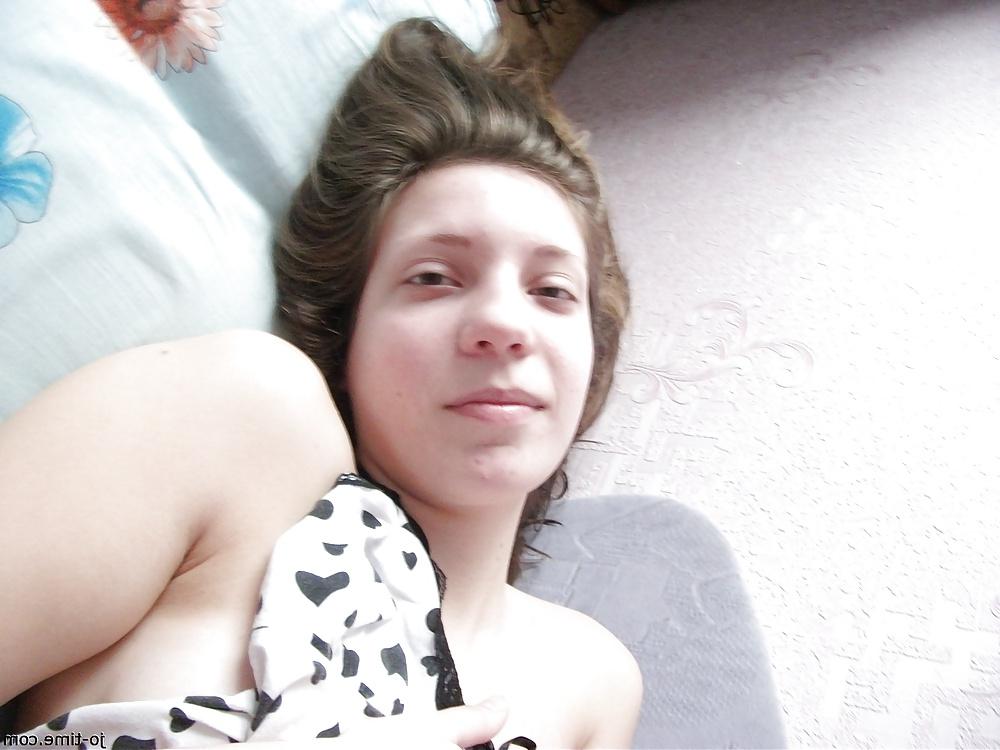 25P Shy Girl Gets Hot