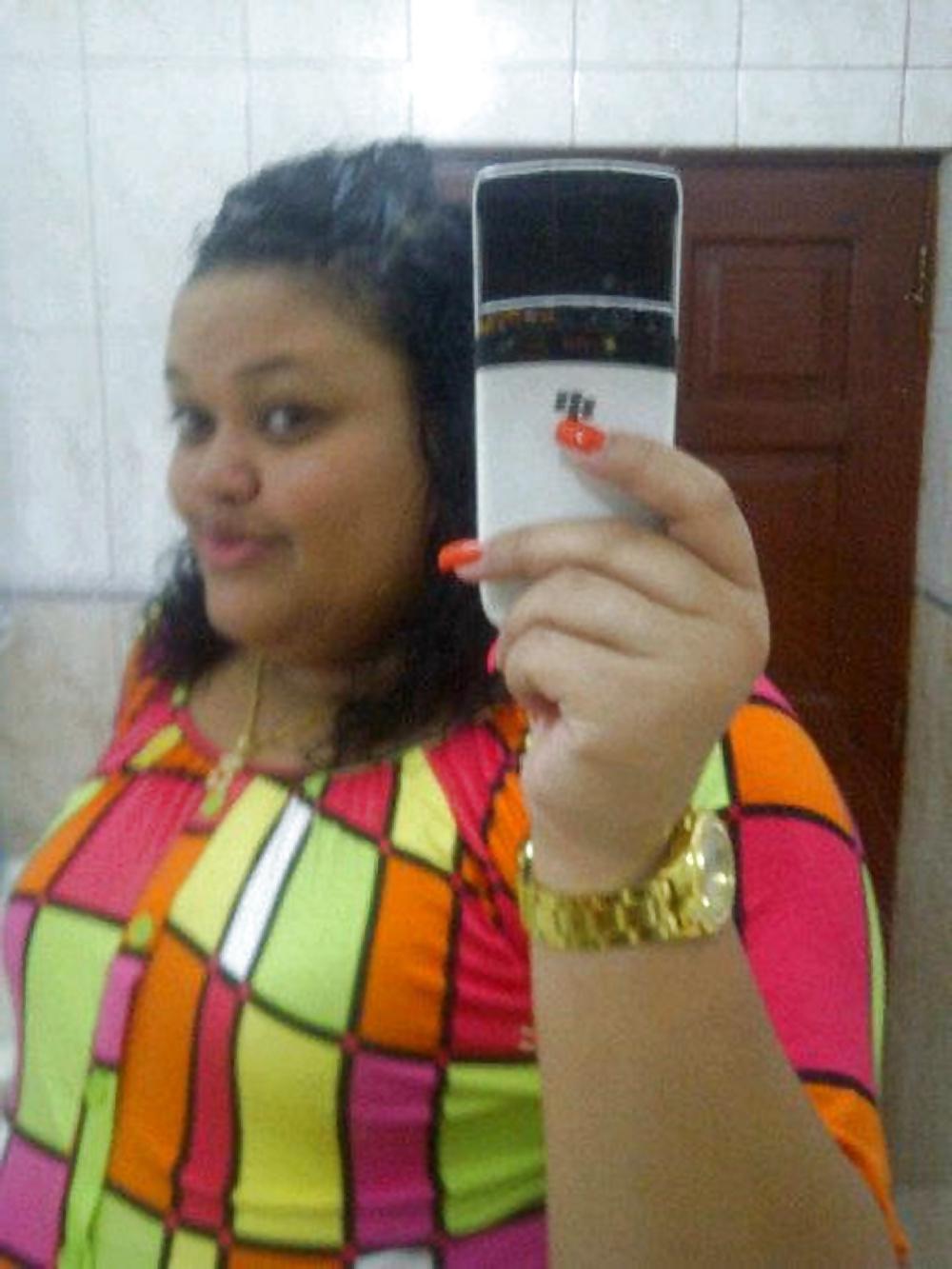 25P A dominican girl called Onexy R.