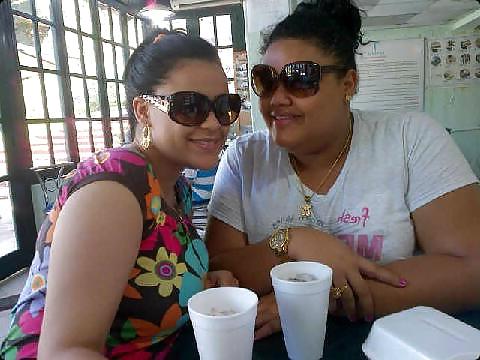 25P A dominican girl called Onexy R.