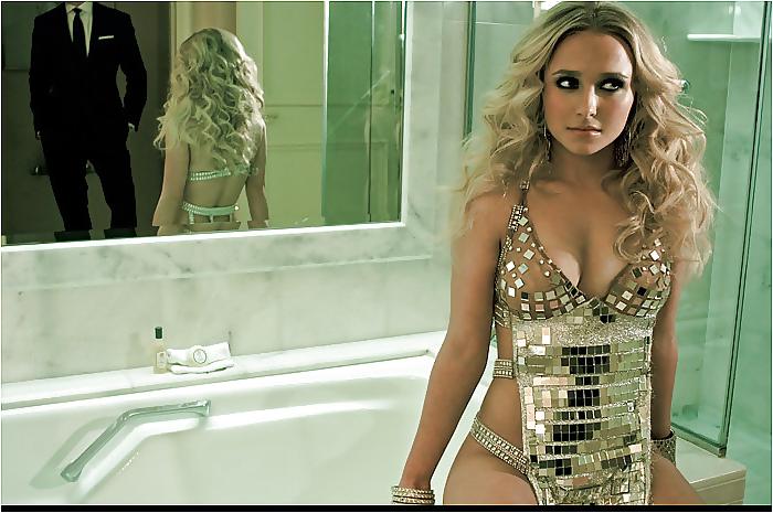 25P Hayden Panettiere Enjoying jerking over this cute blonde :)