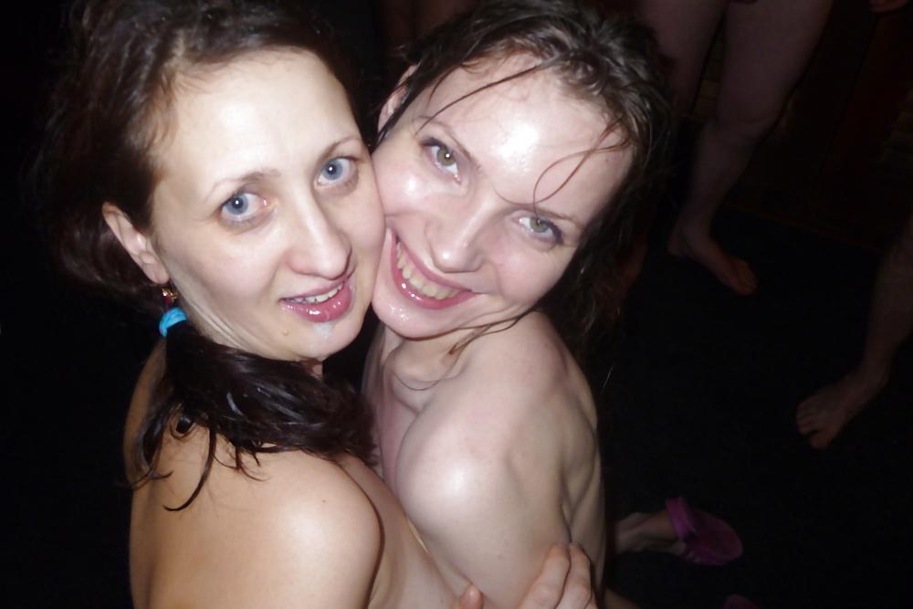 25P Russian swingers in sauna