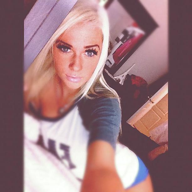 25P More Hooters and Facebook sluts with huge tits