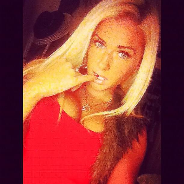 25P More Hooters and Facebook sluts with huge tits
