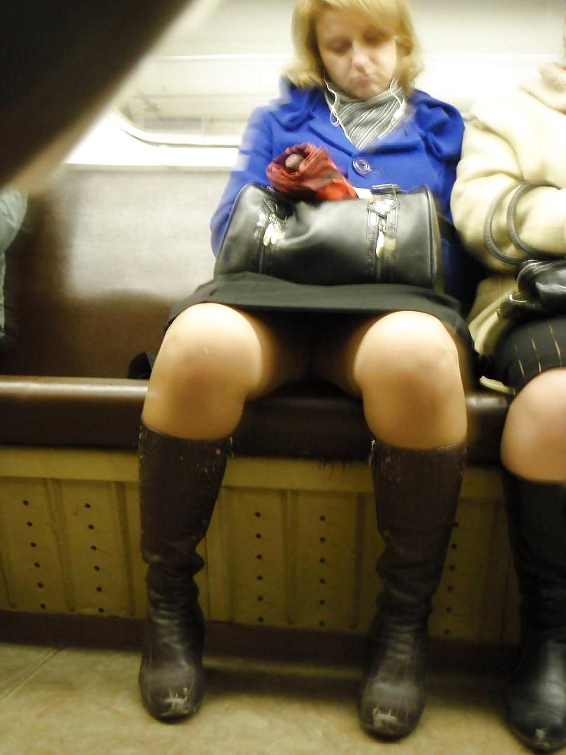 21P Girls On Trains