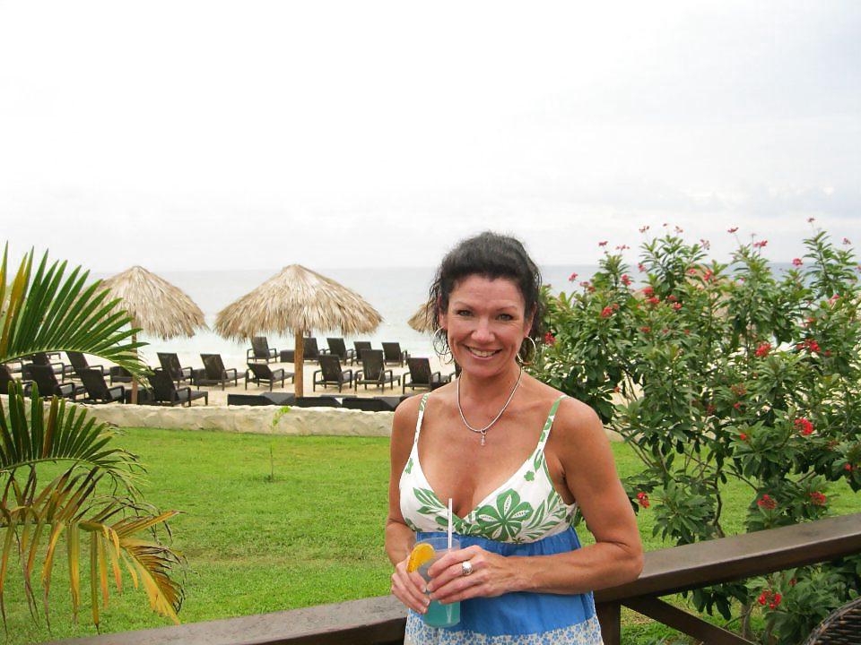 7P Ex cougar girlfriend