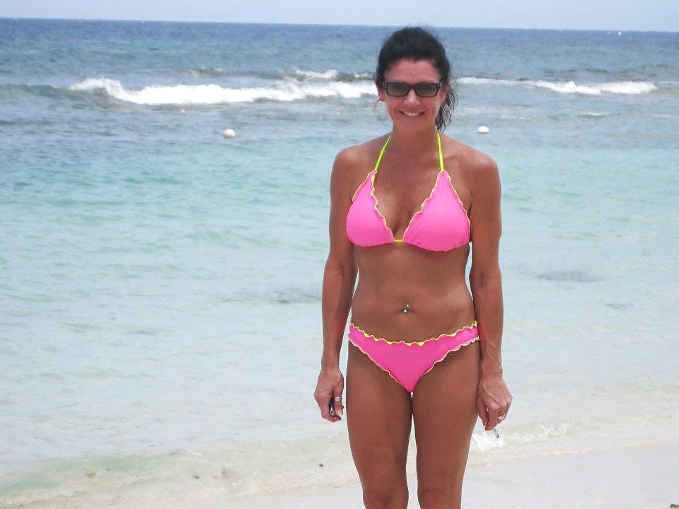 7P Ex cougar girlfriend