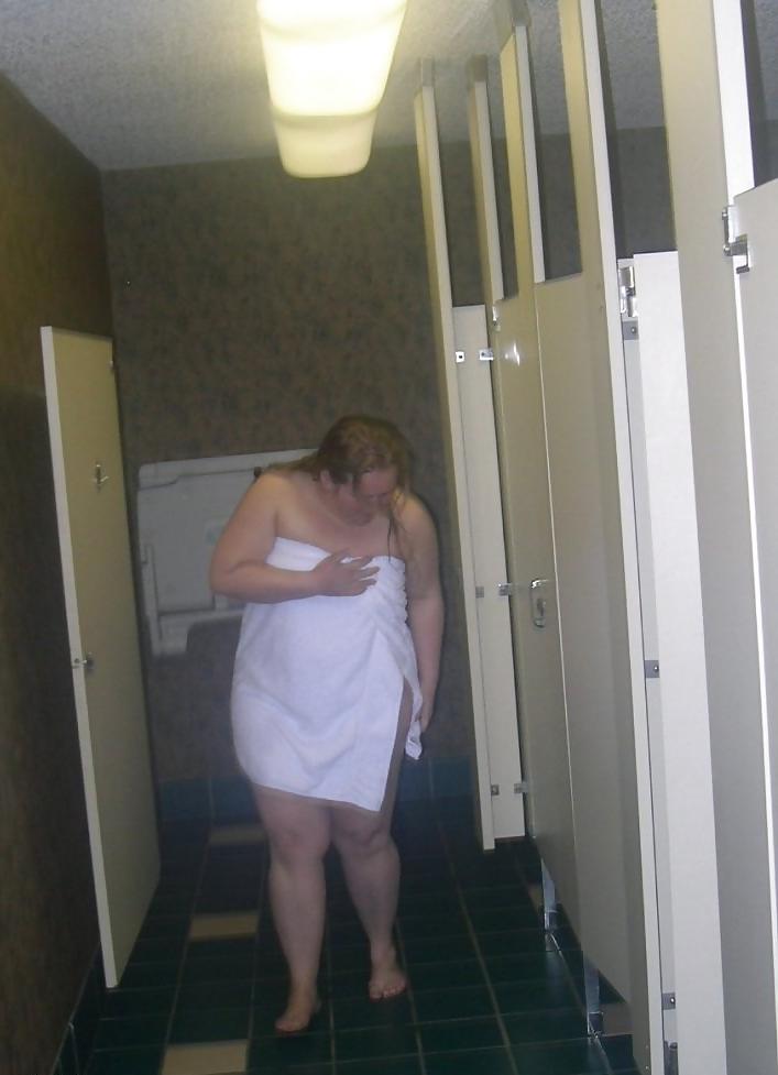 21P Naked in the Hotel