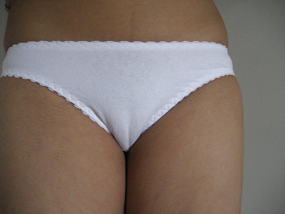 25P Camel toe