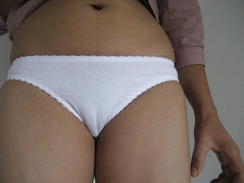 25P Camel toe