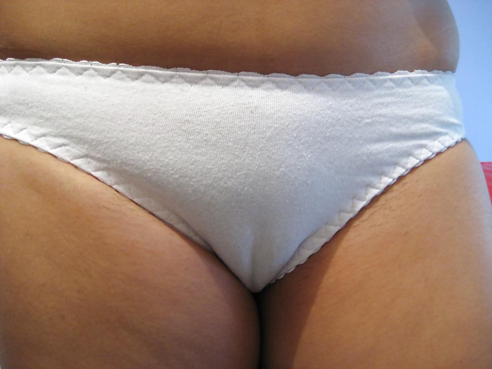25P Camel toe
