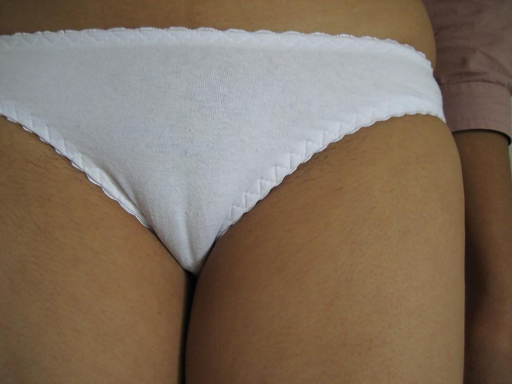 25P Camel toe