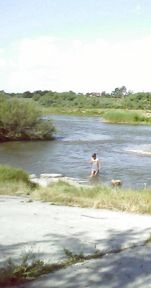 25P Spy picnic, fishing and country old + young romanian