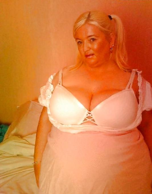 16P BIG ASS BLONDE HOOKER - 2