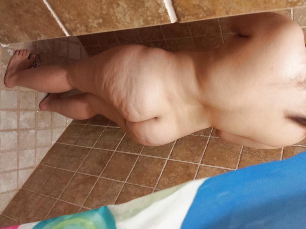 4P Wifes big ass in the shower
