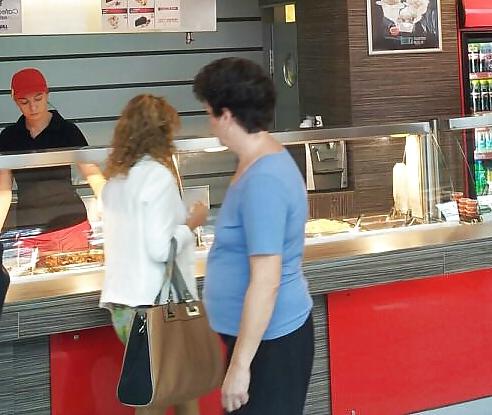 25P Spy fast-food and restaurant romanian