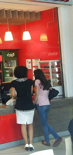 25P Spy fast-food and restaurant romanian