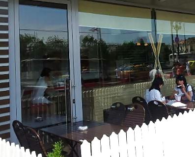 25P Spy fast-food and restaurant romanian