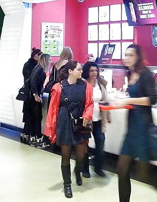25P Spy fast-food and restaurant romanian