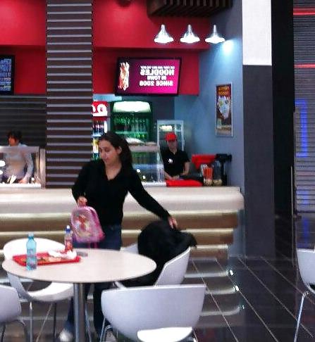 25P Spy fast-food and restaurant romanian