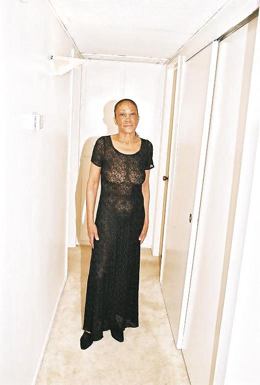 25P Ebony granny or black granny 